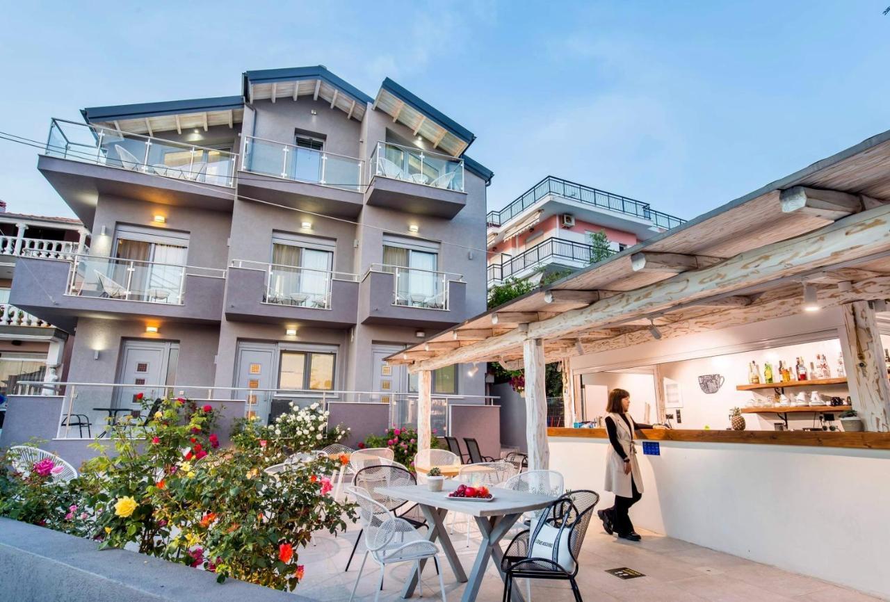 Lena Apartments Potos Luaran gambar